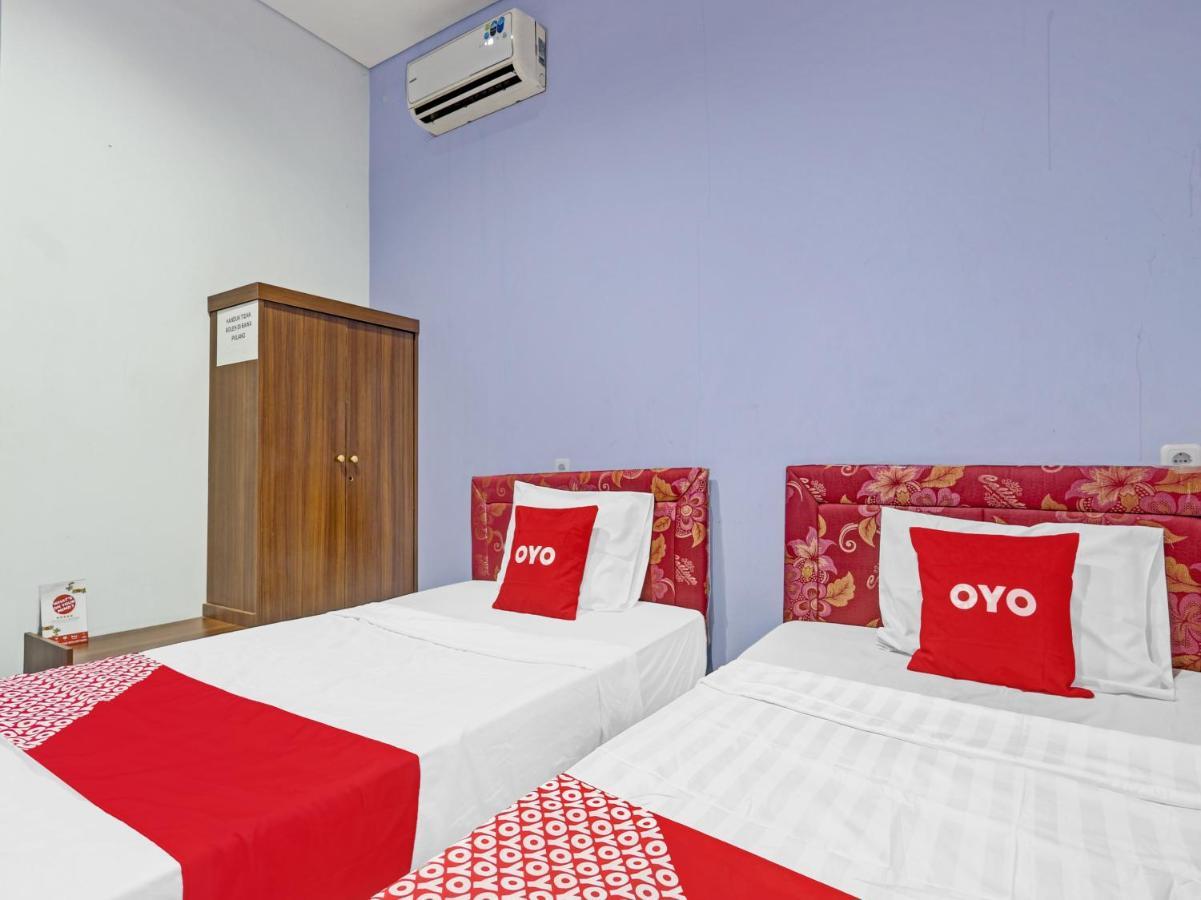 Oyo 90553 Arteri Guest House Семаранг Экстерьер фото