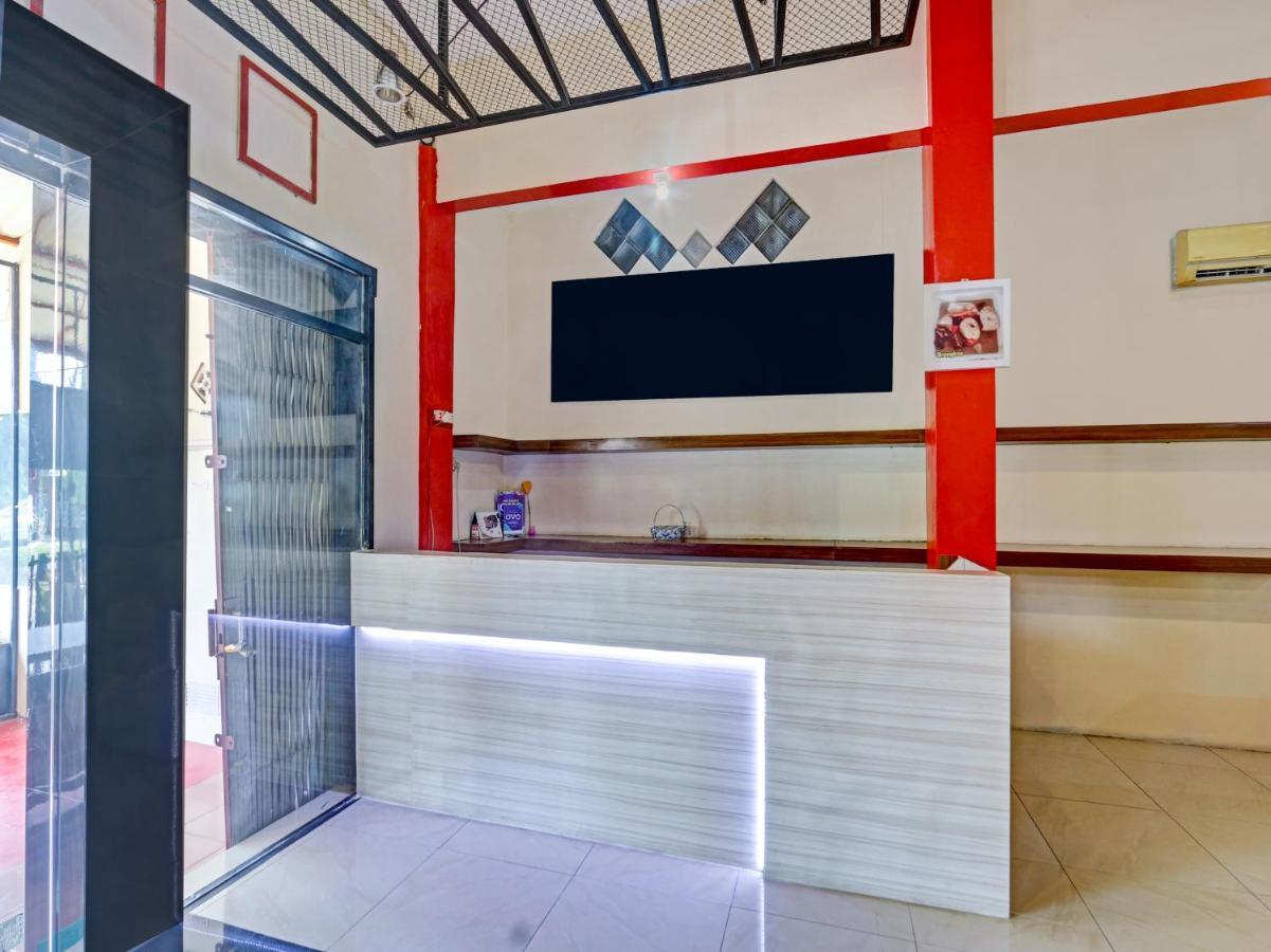 Oyo 90553 Arteri Guest House Семаранг Экстерьер фото