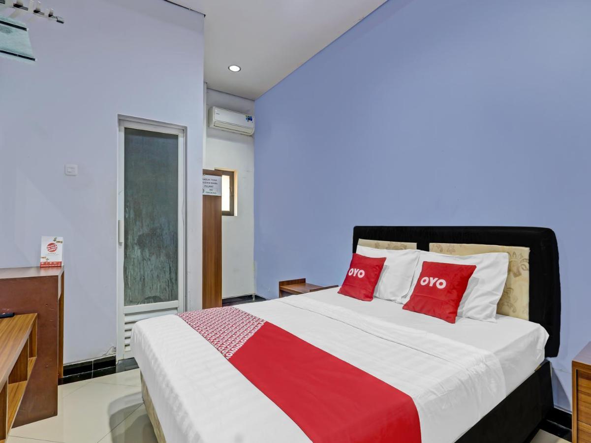 Oyo 90553 Arteri Guest House Семаранг Экстерьер фото